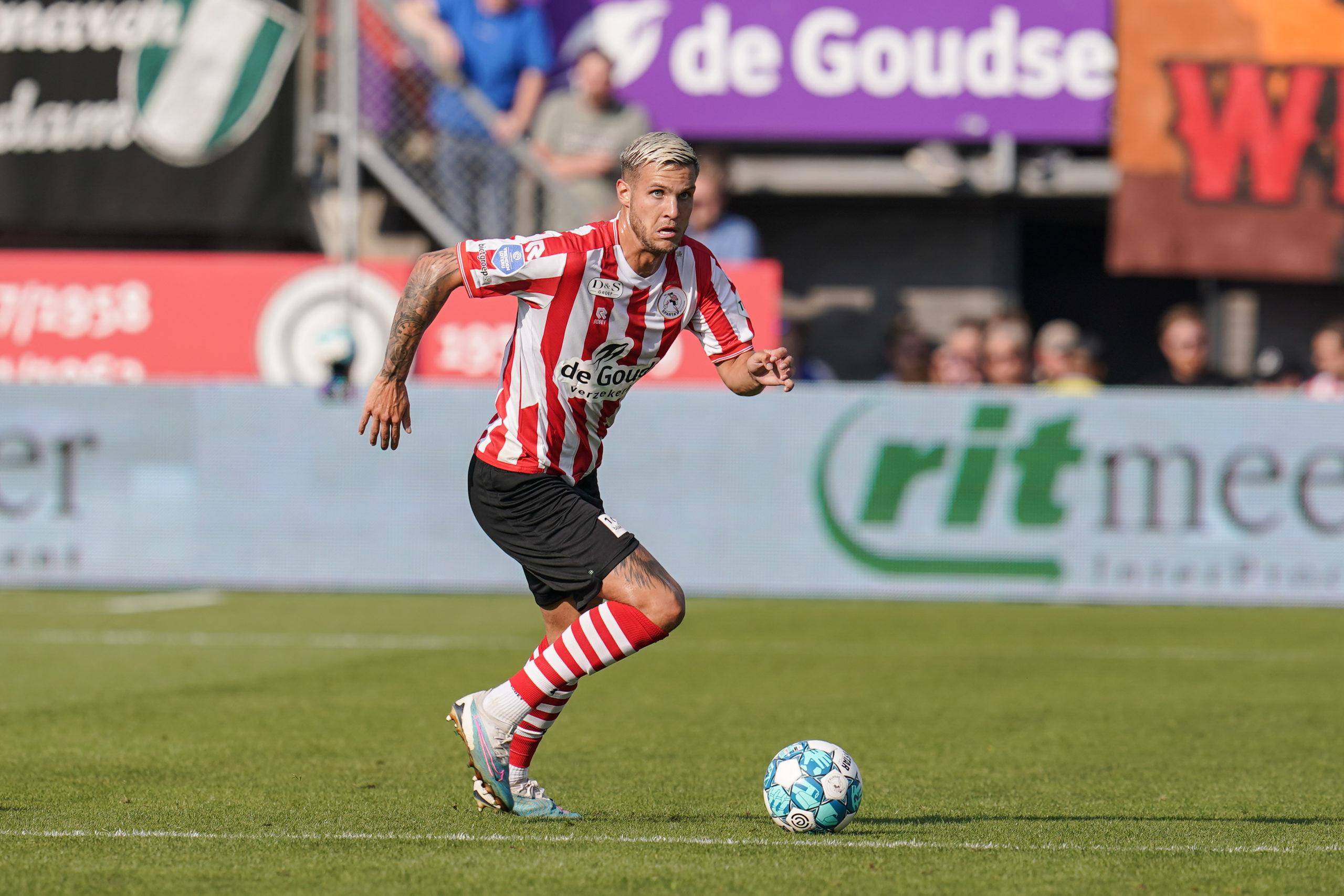 明了自己 明了自己