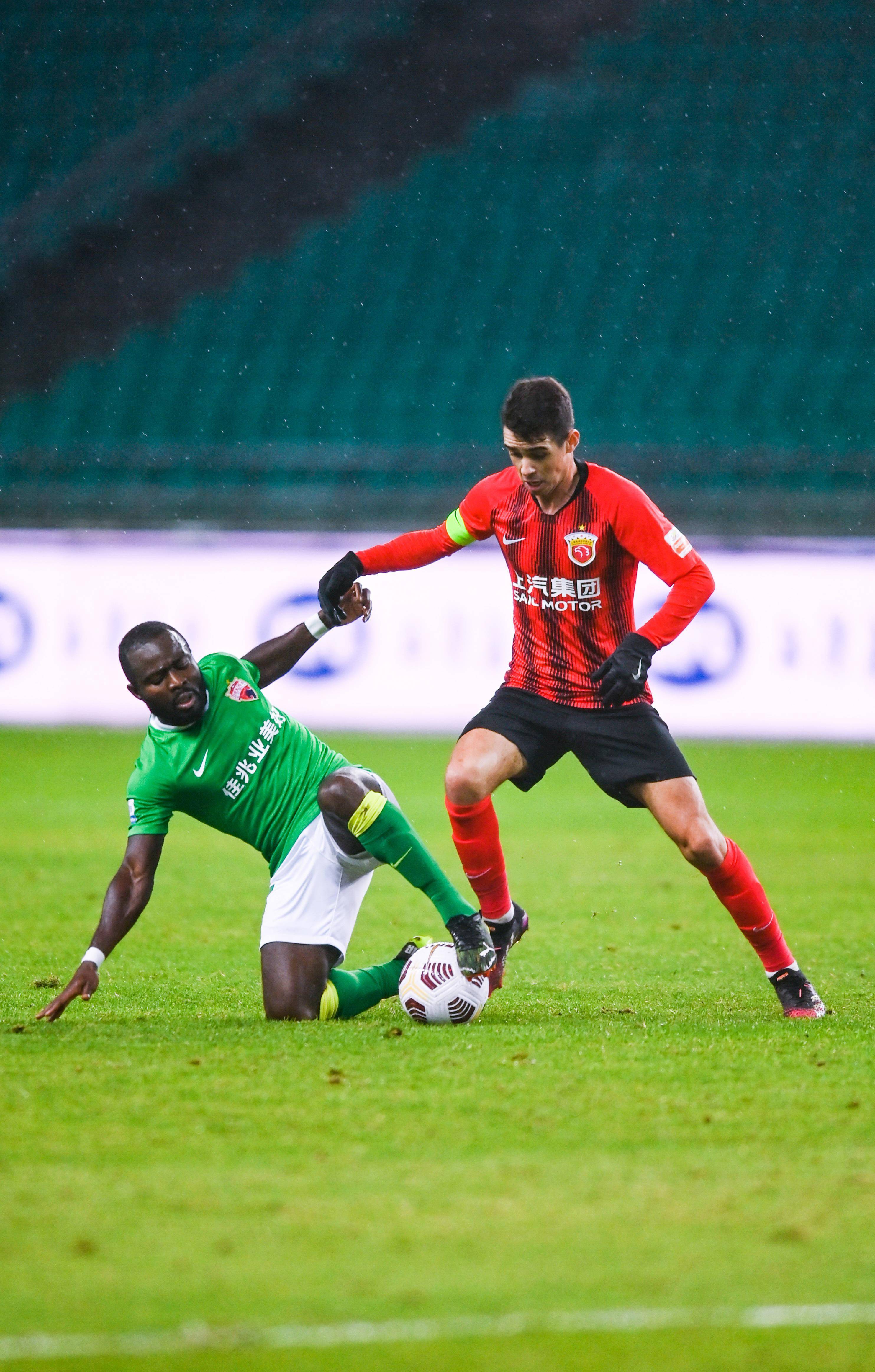 也能以顽强 也能以顽强