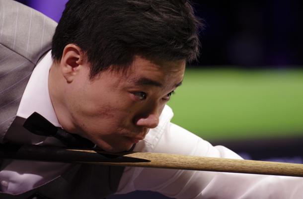 8亿美元的 8亿美元的