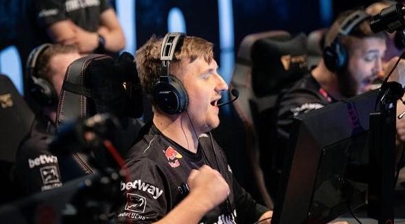 是他延长巅 是他延长巅